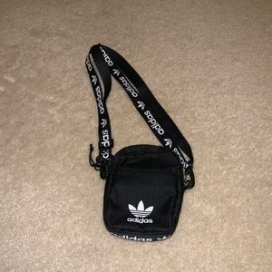 ADIDAS OVER THE SHOULDER BAG FOR SALE!